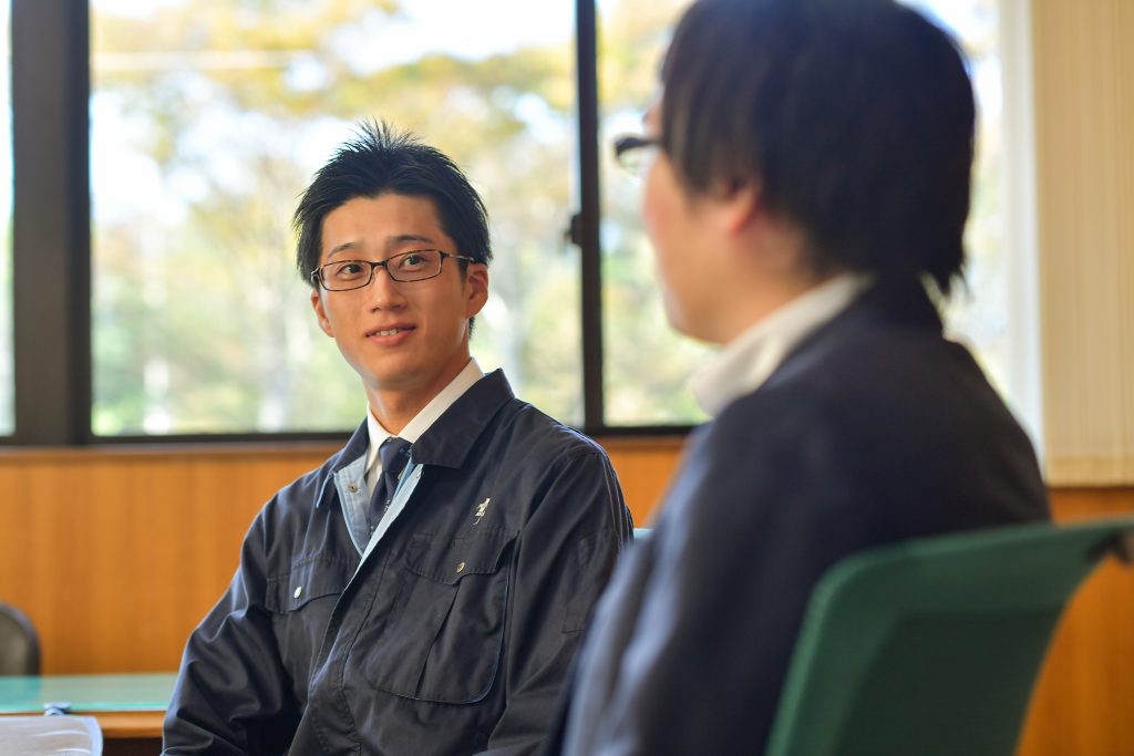【企業トップ×就活生対談】物流業界の最先端を走り続けるために-吉南株式会社-_6 吉南インタビュー